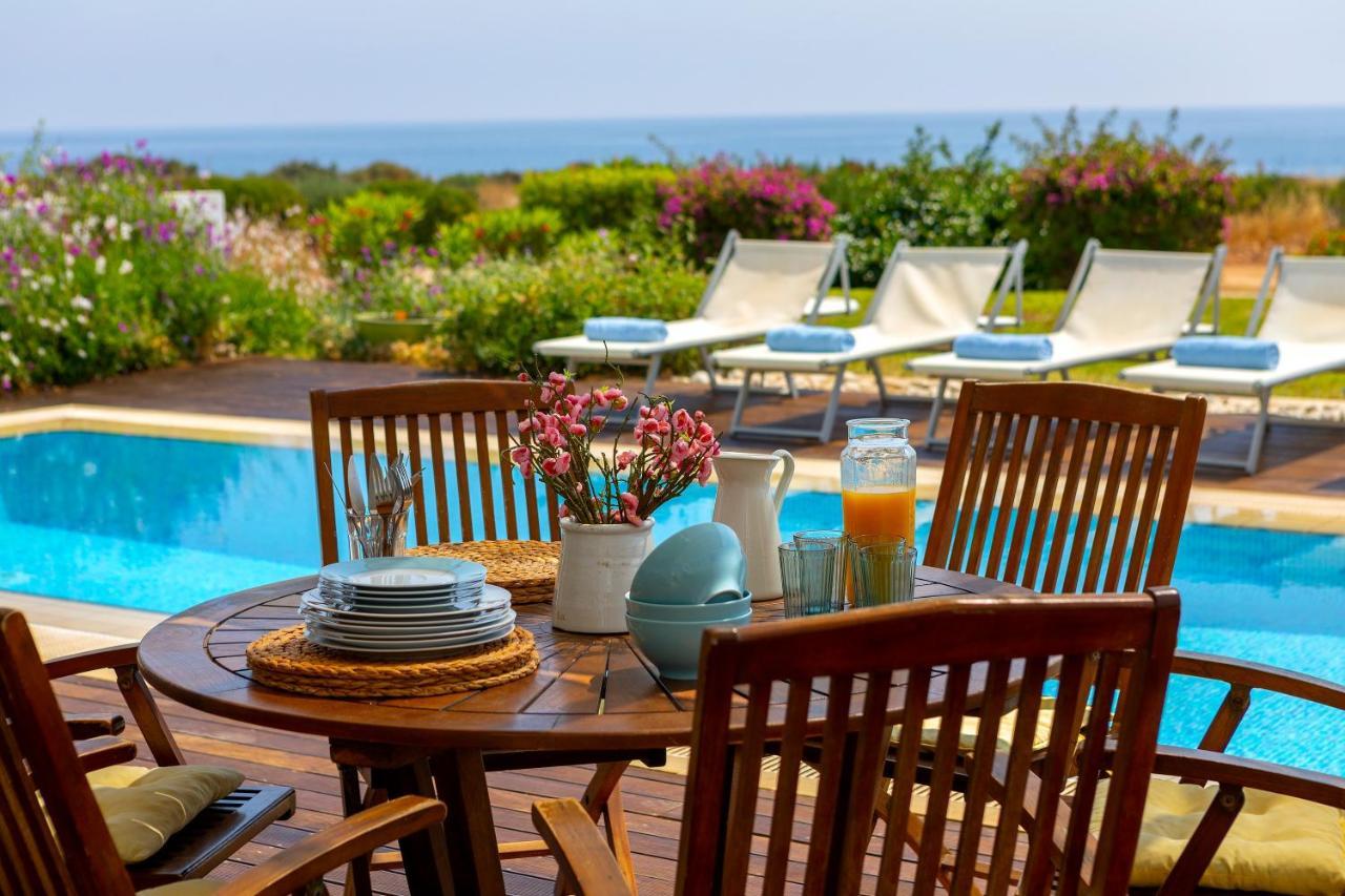 Protaras Beachfront Villa Alia Buitenkant foto