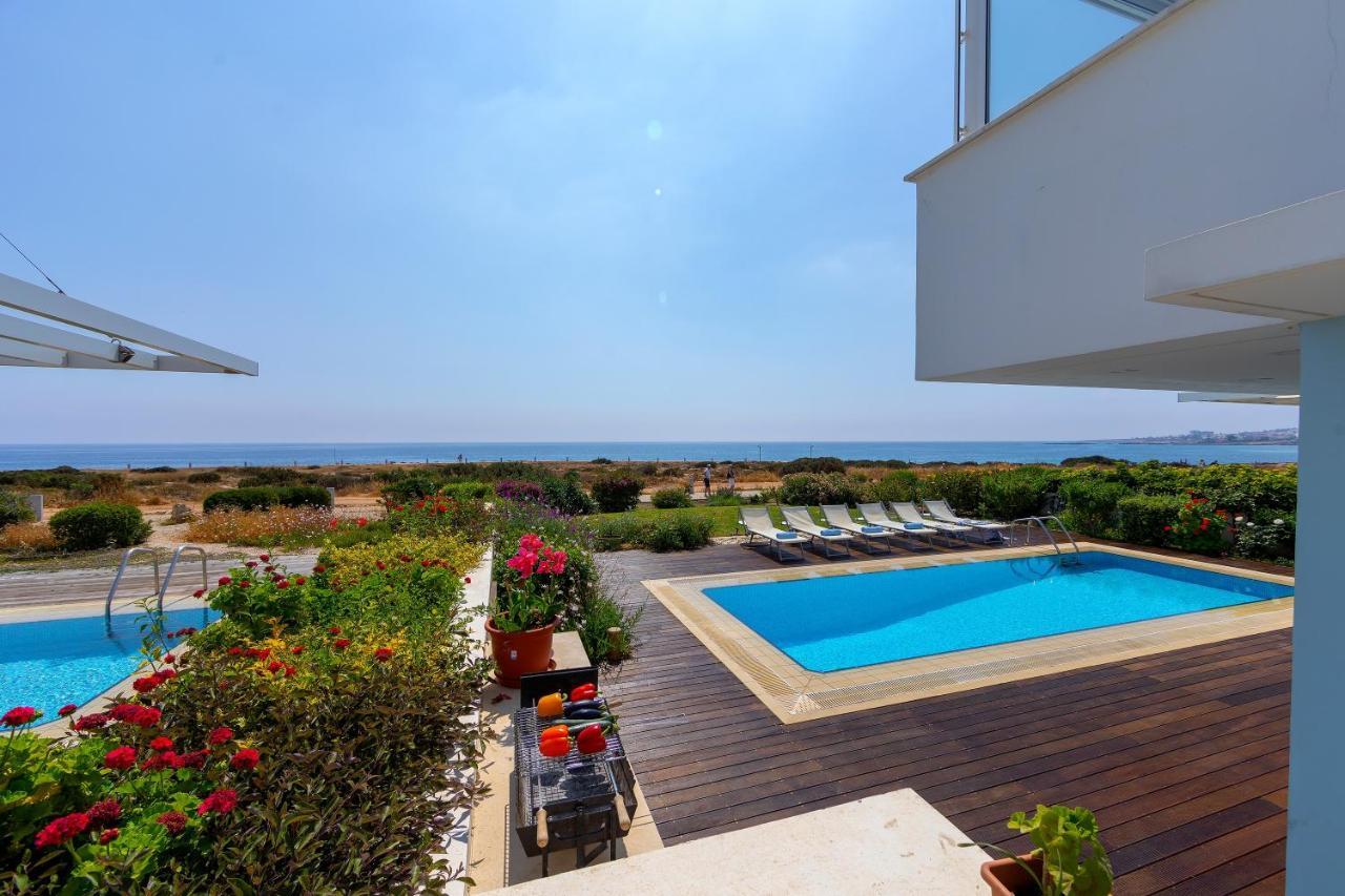 Protaras Beachfront Villa Alia Buitenkant foto