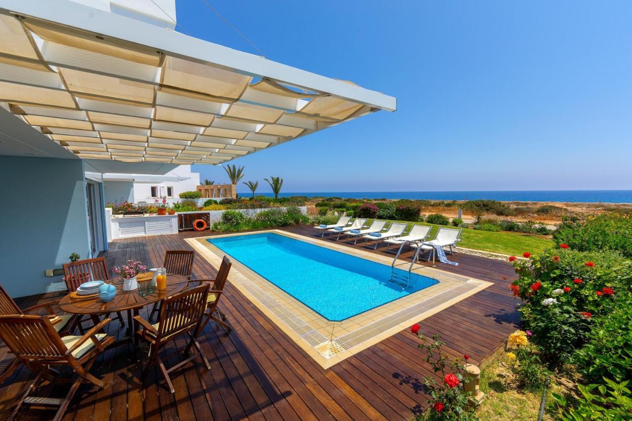 Protaras Beachfront Villa Alia Buitenkant foto