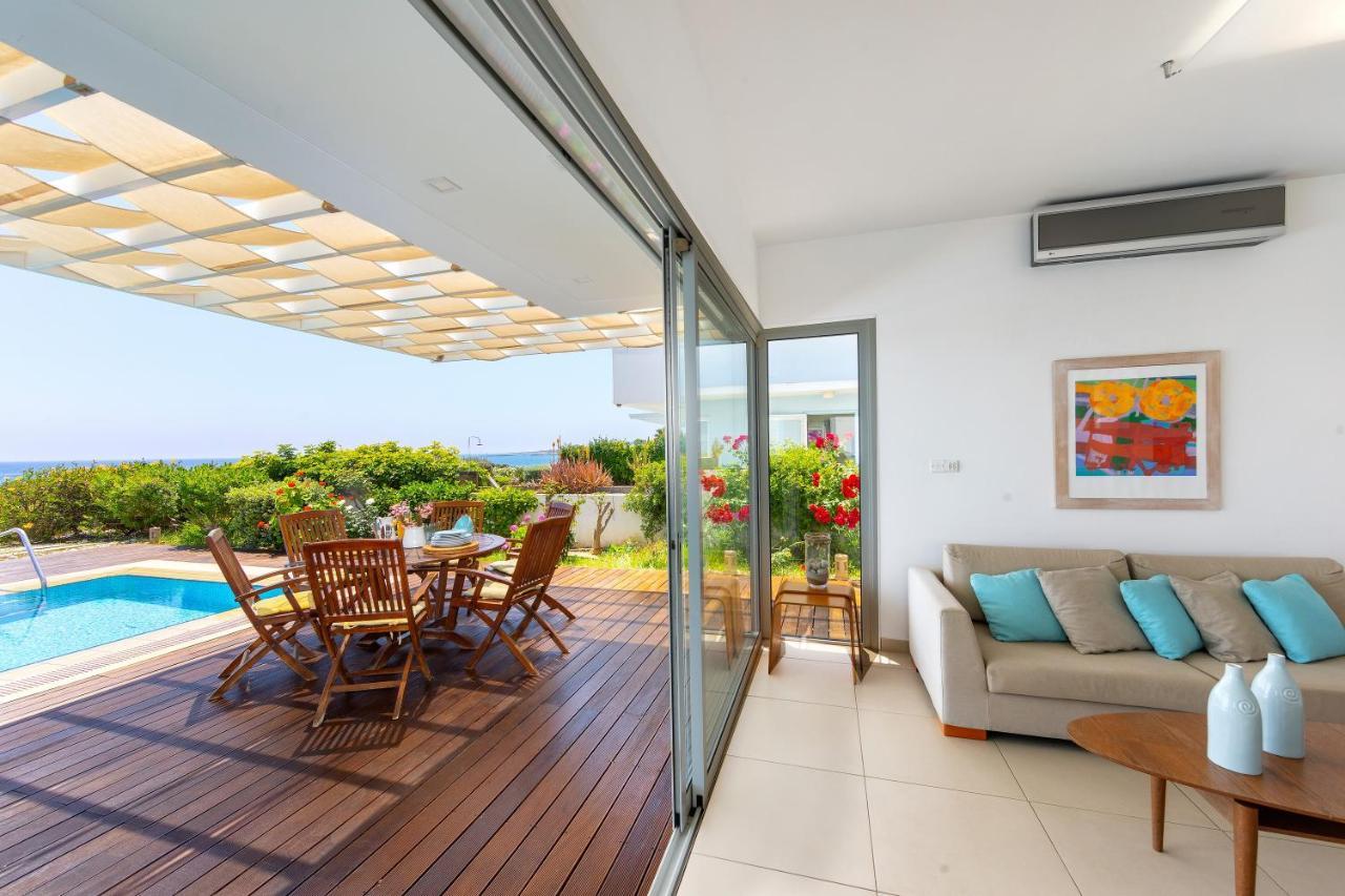 Protaras Beachfront Villa Alia Buitenkant foto