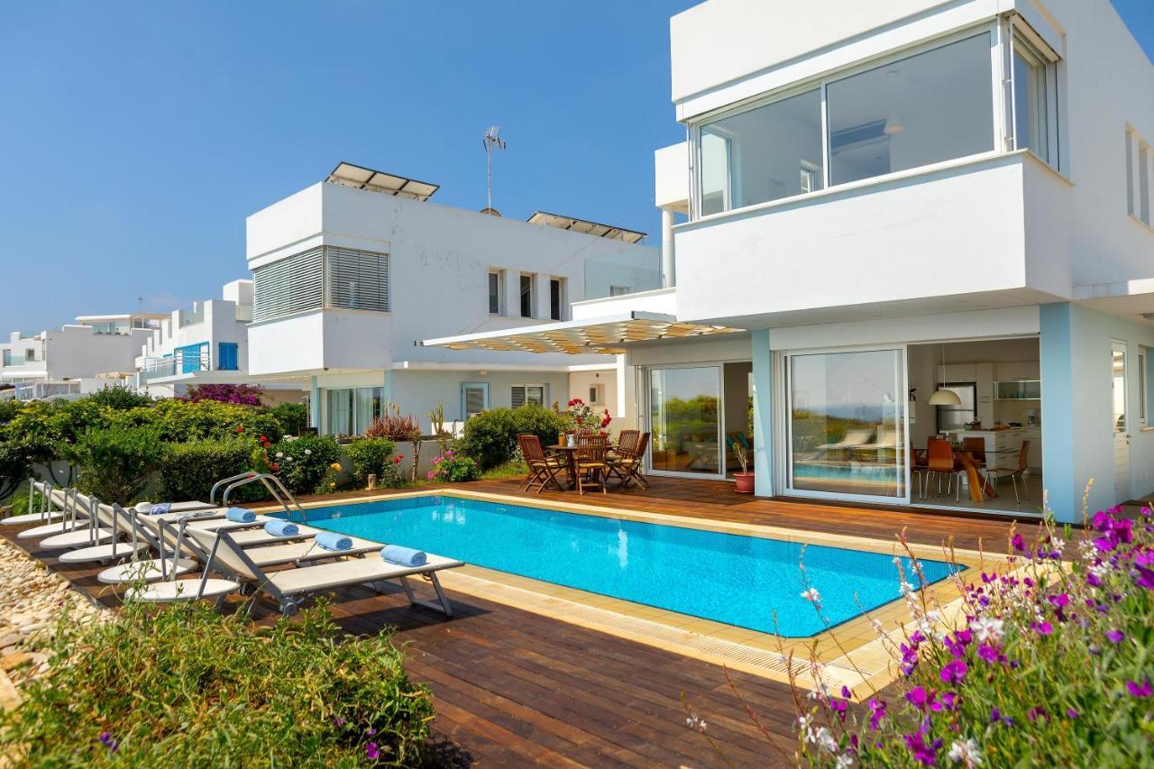 Protaras Beachfront Villa Alia Buitenkant foto