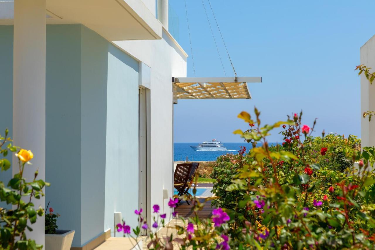 Protaras Beachfront Villa Alia Buitenkant foto