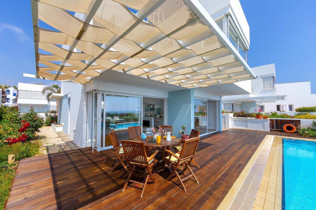 Protaras Beachfront Villa Alia Buitenkant foto