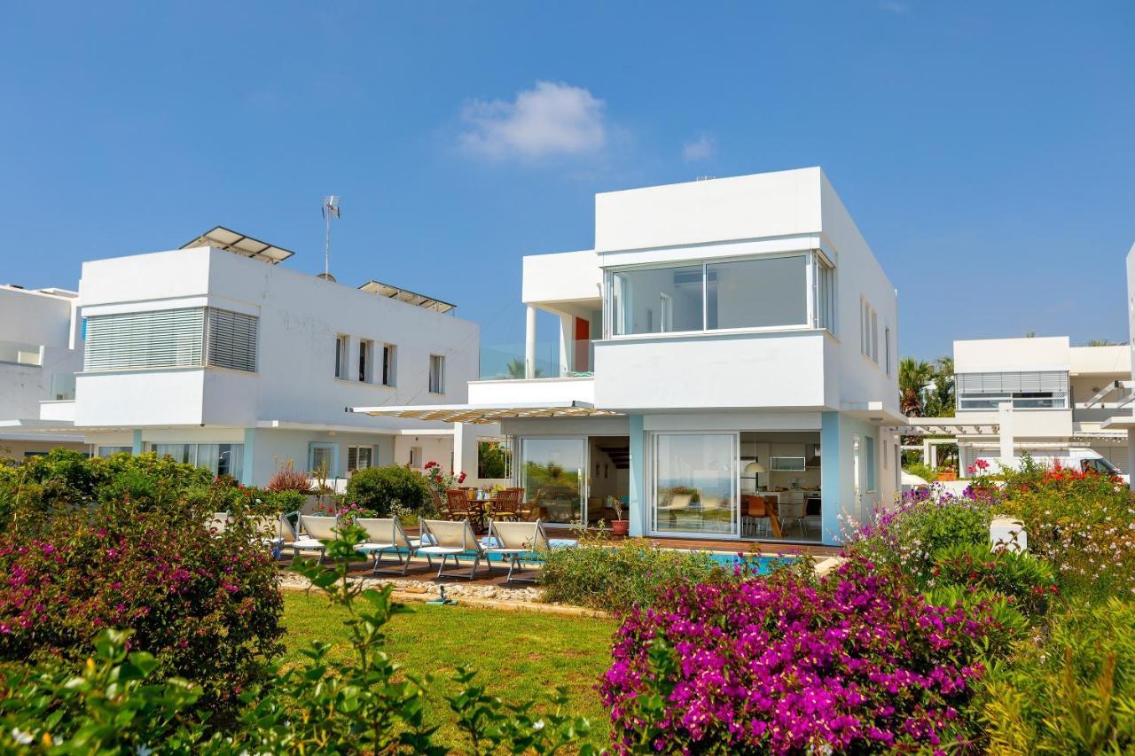 Protaras Beachfront Villa Alia Buitenkant foto