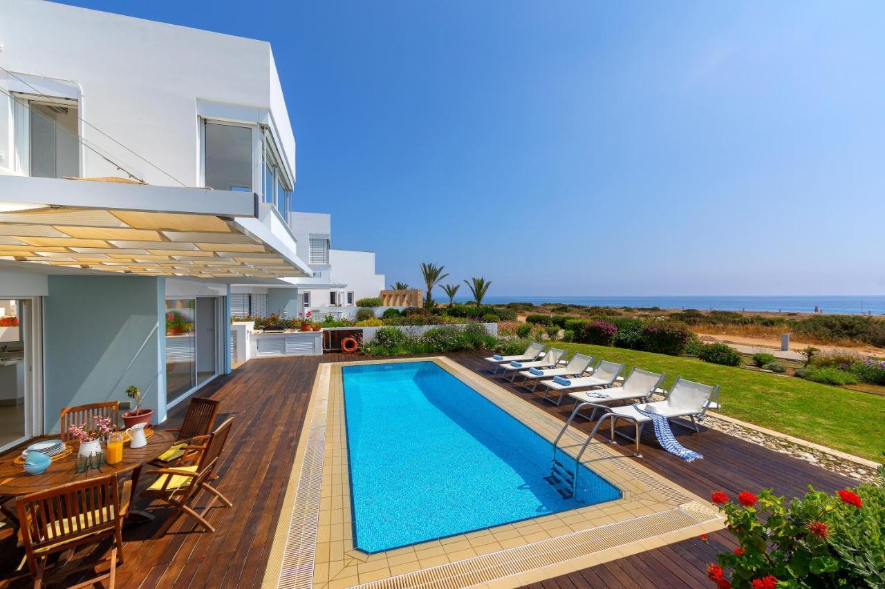 Protaras Beachfront Villa Alia Buitenkant foto