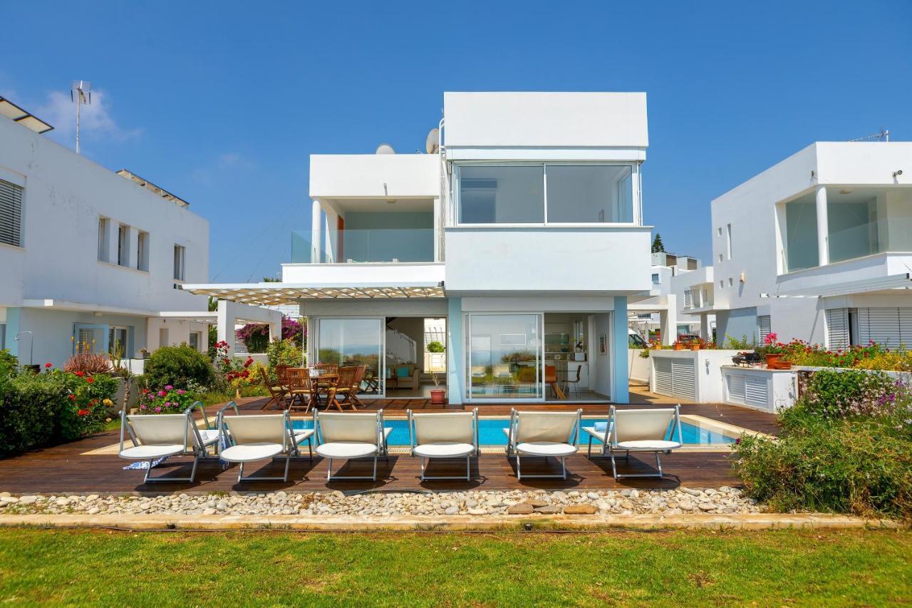 Protaras Beachfront Villa Alia Buitenkant foto
